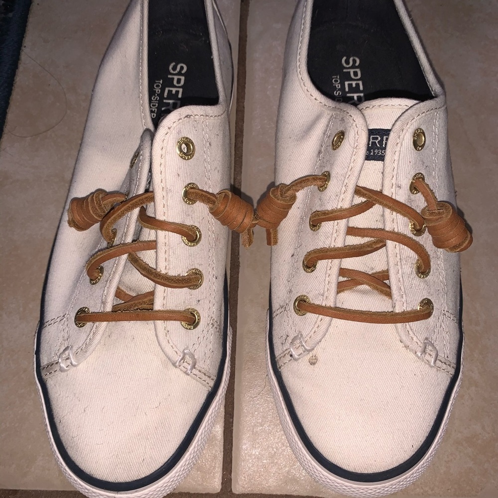 Sperry sneaker